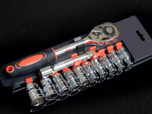 12 Piece Ratchet Socket Set 1/4″