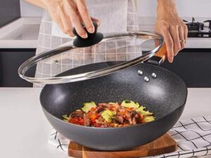 32cm Non-Stick Wok Pan with Tempered Glass Lid