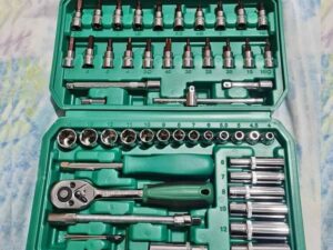 53 Pieces 1/4" Socket Set
