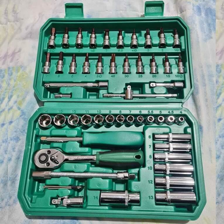 53 Pieces 1/4" Socket Set