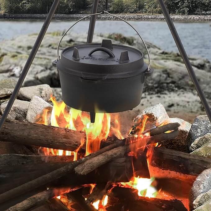Cast Iron Dutch Oven with Lid and Lid Lifter
