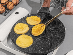 Non Stick Round Smiling Face Baking Pan
