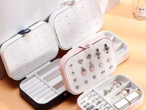 Three layer jewelry storage box