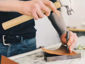 Wooden Handle Carbon Steel Claw Hammer