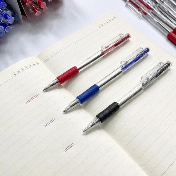 Pack of 8 Click Pens